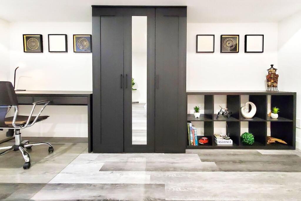 Renovated Guest Suite Near The Lake & High Park In Toronto! מראה חיצוני תמונה