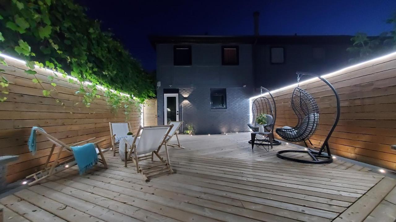 Renovated Guest Suite Near The Lake & High Park In Toronto! מראה חיצוני תמונה